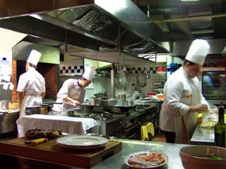 Firenze - Buca Lapi - open kitchen